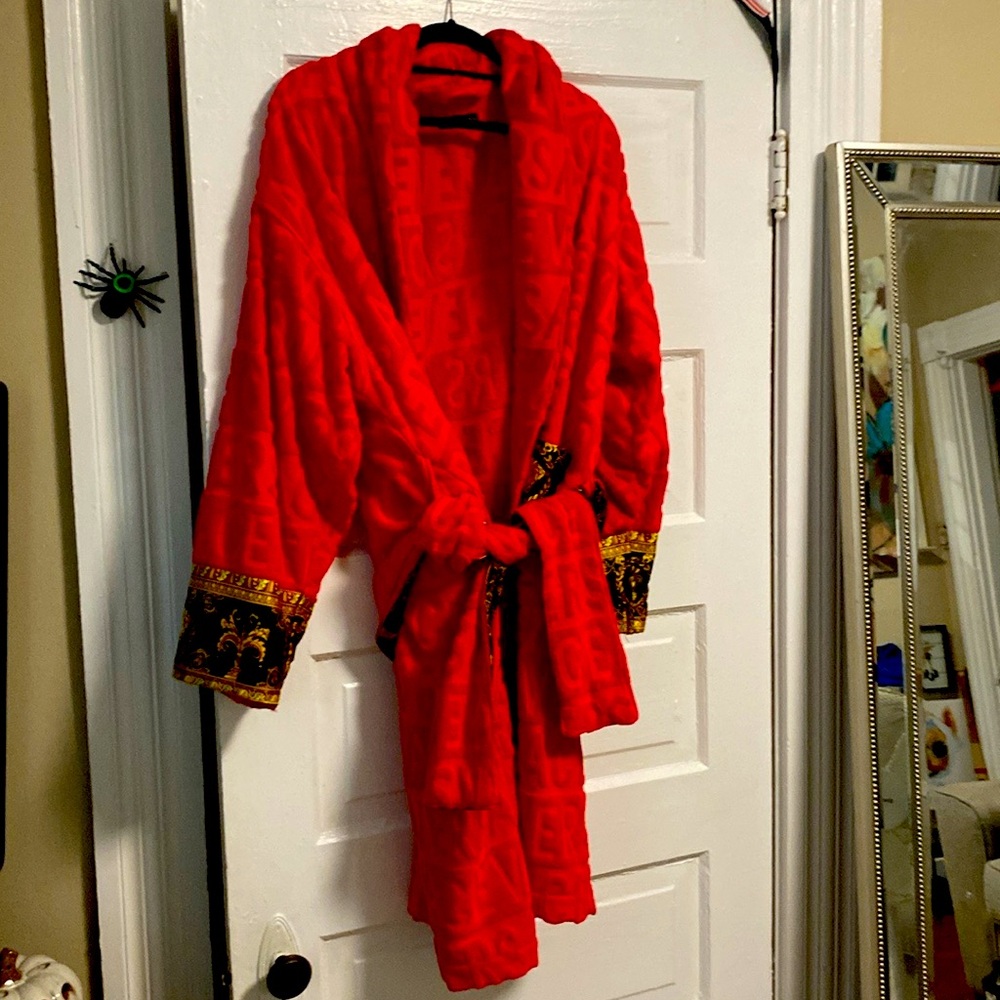 Versace Barocco sleeve red robe